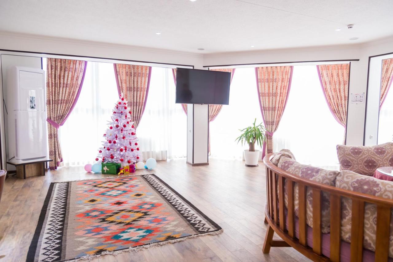 סמרקנד Manija Hostel מראה חיצוני תמונה